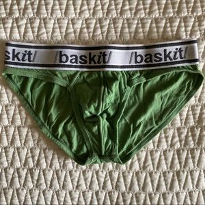 Baskit briefs (S)